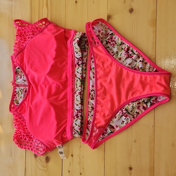 TINIBIKINI Swimwear 2 Pc Swimsuit Crop Top And Bottom Neon Floral M - Picture 10 of 12